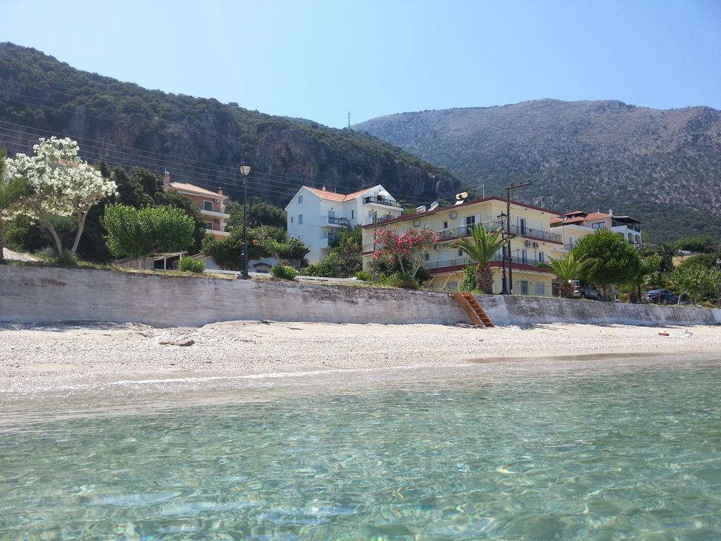Friderica House Hotel Poros  Exterior foto