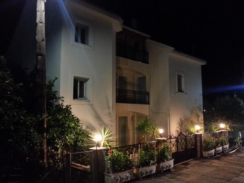 Friderica House Hotel Poros  Exterior foto